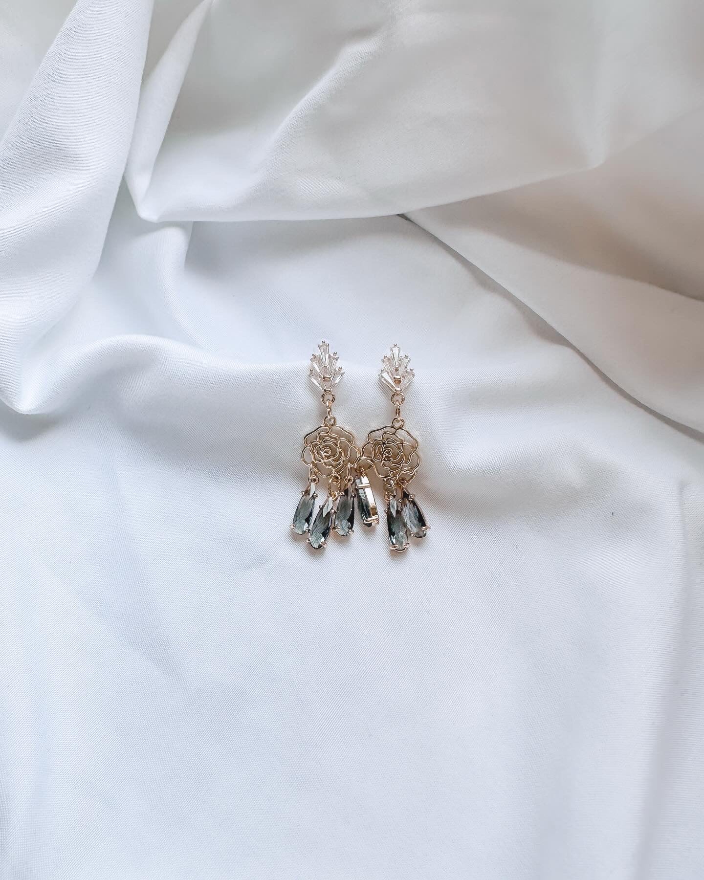 Flower charm